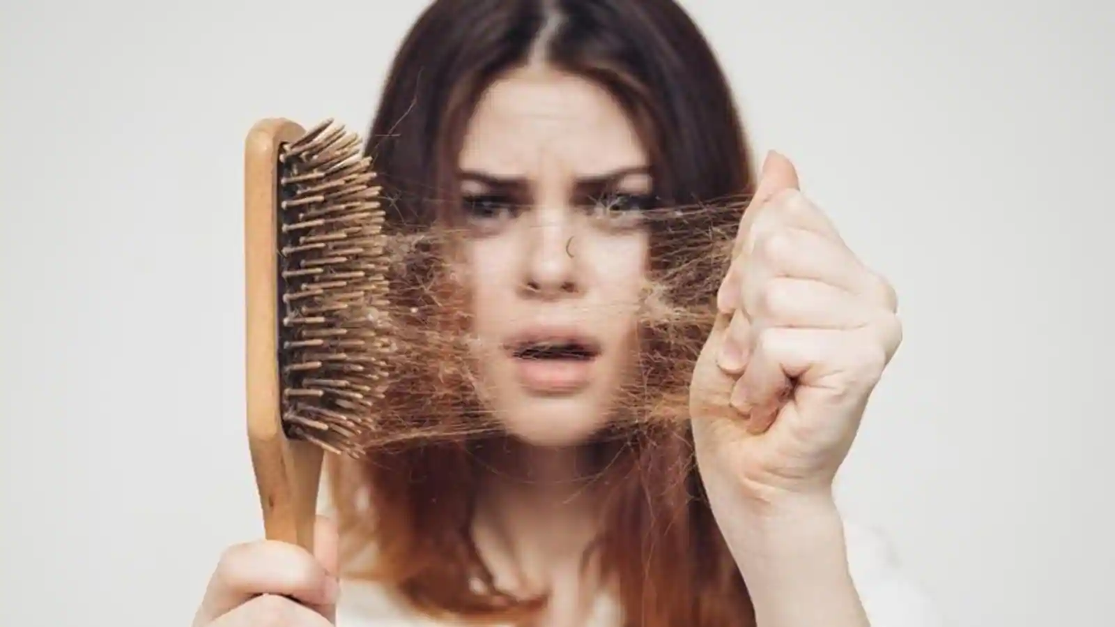 تاثیر استرس بر ریزش مو